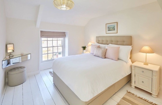 Host & Stay | Holmlea Cottage