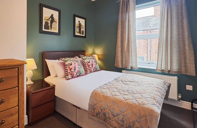 Host & Stay | Laburnum Road