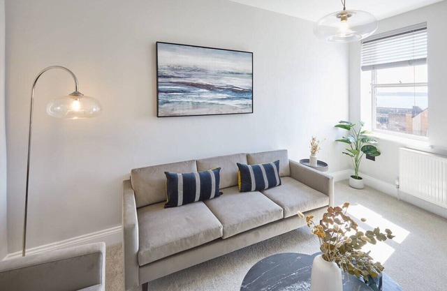 Host & Stay | Ocean Pearl