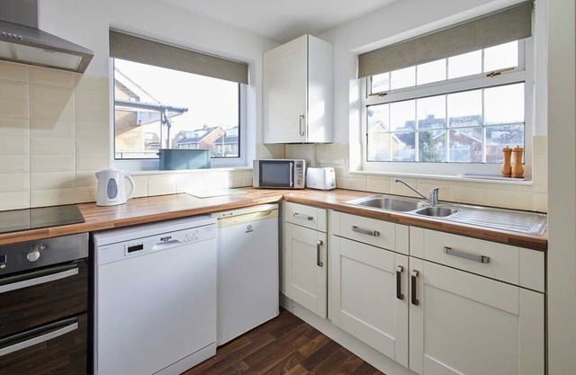 Host & Stay | Spring Gardens