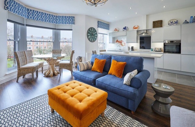 Host & Stay | The Little Lobster