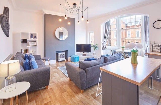 Host & Stay | The Lookout