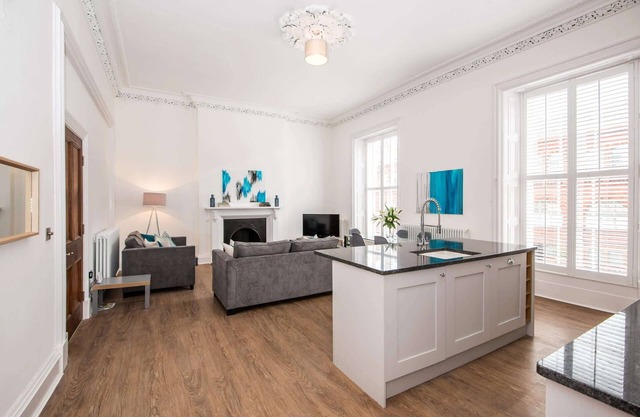 Host & Stay | The Montague