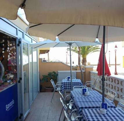 Hostal Cubelles