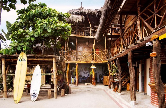 Hostal Olmito Canoa