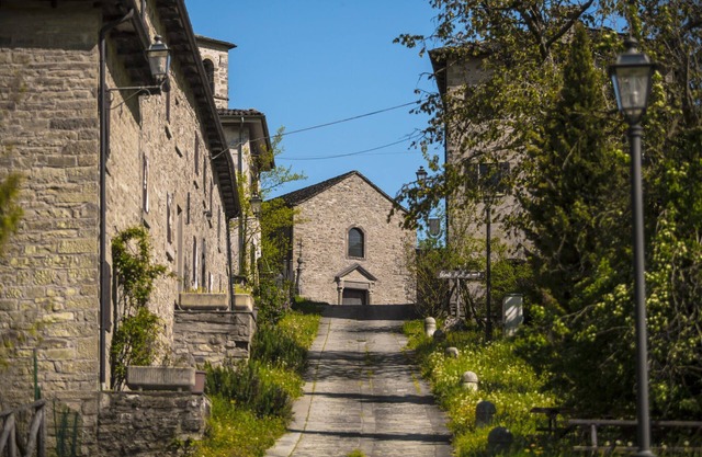 Hostel Podesteria di Gombola - art and culture