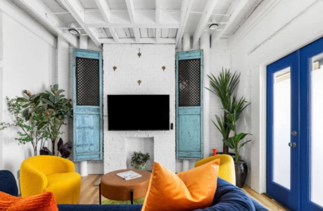★ HostWise Stays ★ Casa Santorini - Aegean Inspired, Instaworthy!