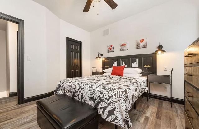 HostWise Stays - Prime Location in Lawrenceville, Exposed Brick 2BR Home