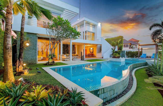 HOT DEAL , Golf and Sea View Villa near Dream Land Beach , Free Daily Car Use
