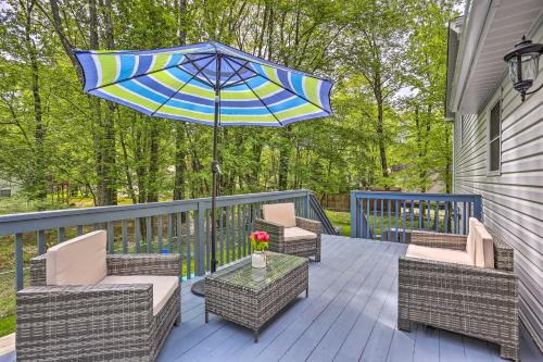 Hot Tub and 2 Game Rooms Family Poconos Getaway!