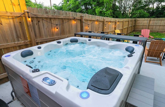 Hot Tub Arcade Fire Pit Dog Friendly