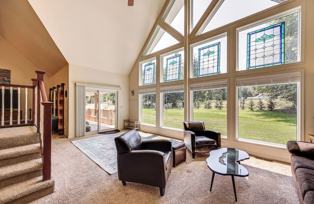 Hot Tub, Deck + Game Room: Port Angeles Home