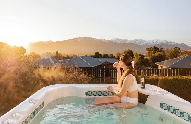 Hot Tub | Handy Location | Mountain Views - KK495
