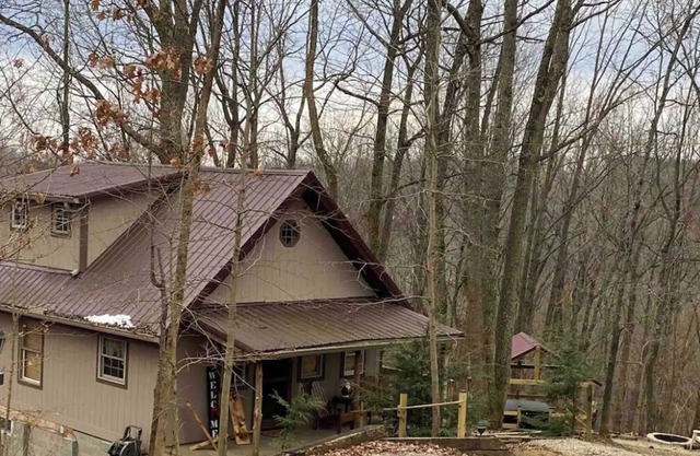 Hot Tub Hideout in Hocking Hills