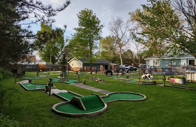 Hot Tub | PickleBall | Putt Putt
