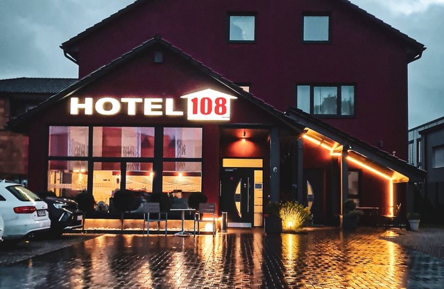 Hotel 108