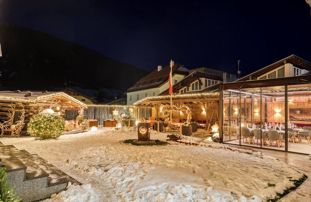 Hotel Alpenstolz