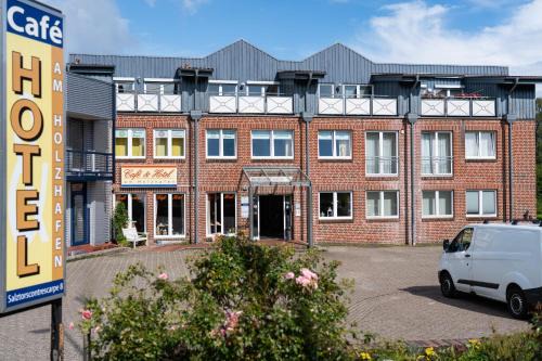 Hotel am Holzhafen