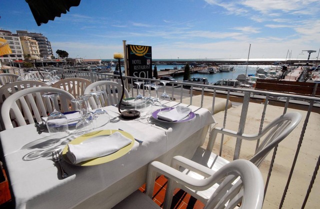 Hotel Ampolla Sol