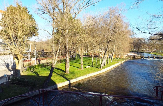 Hotel Ansuiña