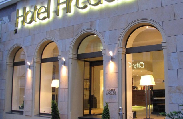 Hotel Arcade