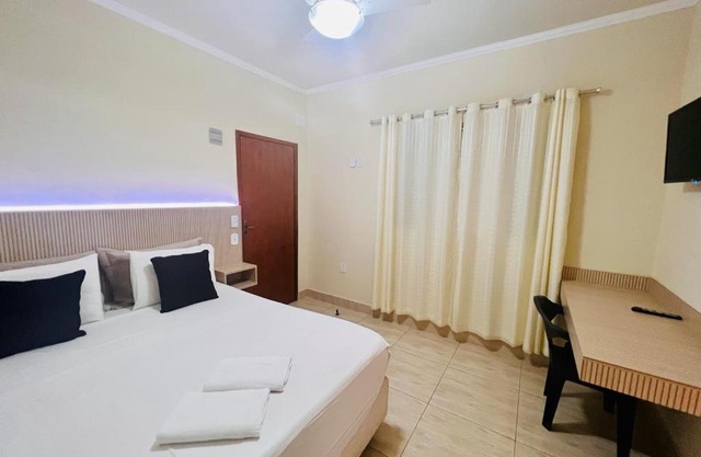 HOTEL ARLEN 2