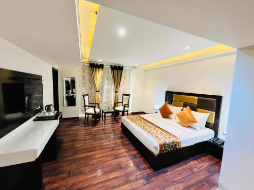 Hotel Aura IP Grand Karkardooma Metro Station New Delhi