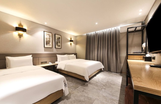 Hotel Azit