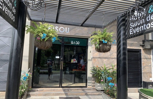 Hotel Bisou