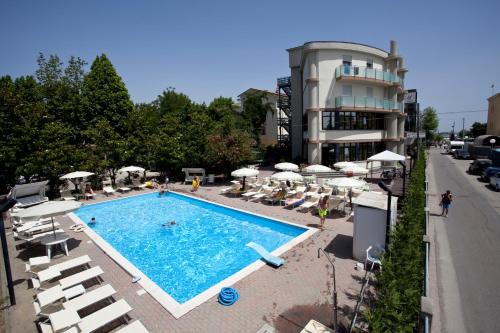 Hotel Capitol