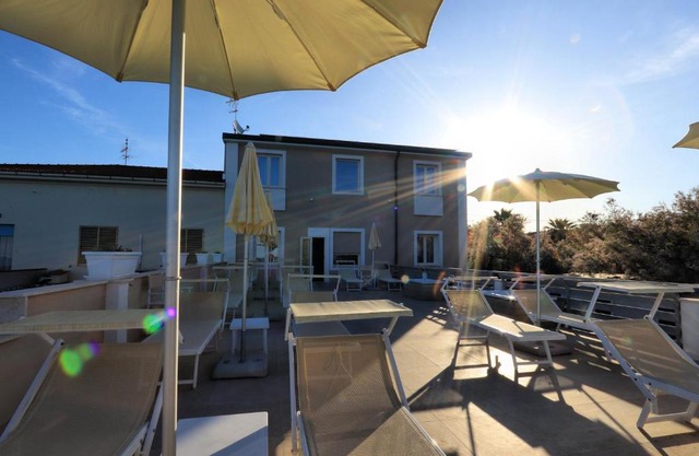 Hotel Cecina Beach