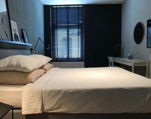 Hotel chic room