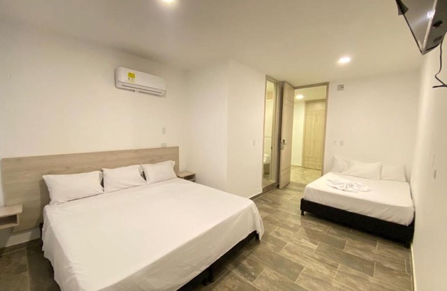 HOTEL COLOMBIA BYB