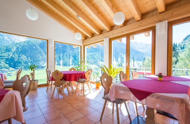 Hotel Cuntera