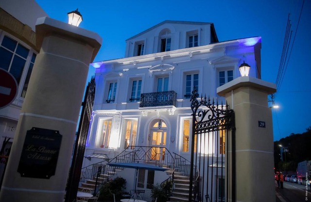 Hotel de Charme La Bonne Adresse - Logis hotels