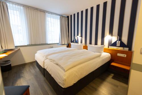 Hotel DH VEC, sehr beliebtes & leckeres Frühstück, Self-Check-In