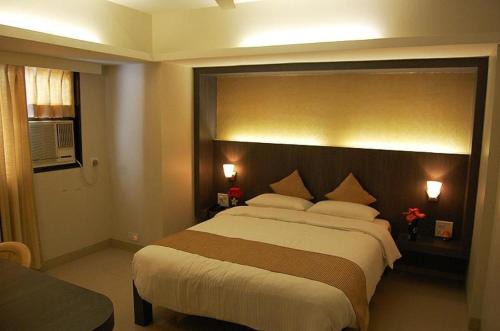 Hotel DhanGuru