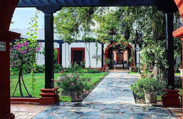 Hotel El Farol