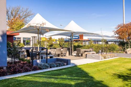 Hotel Elms Christchurch, an Ascend Collection Hotel