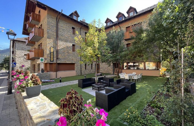 Hotel Els Encantats