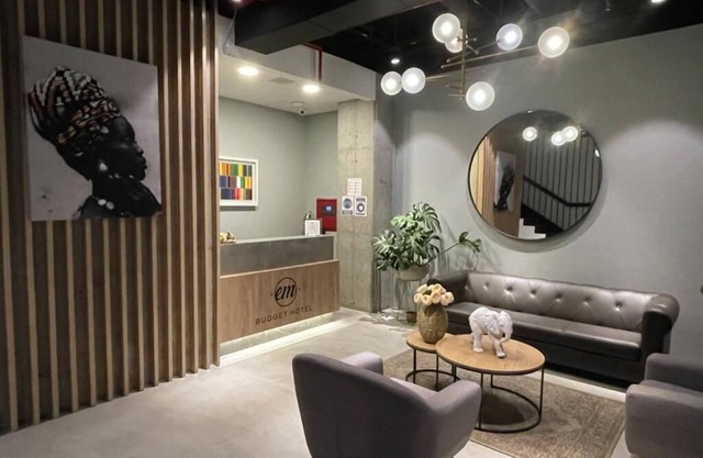 Hotel Em Budget