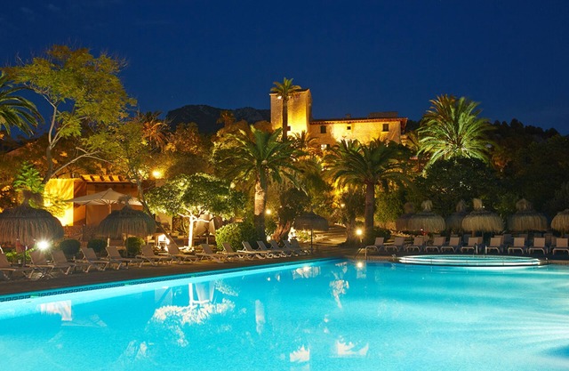 Hotel Es Port