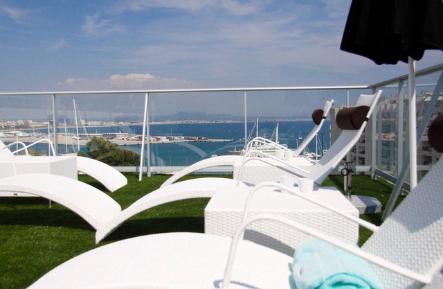 Hotel Feliz