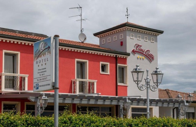 Hotel Fuori Città