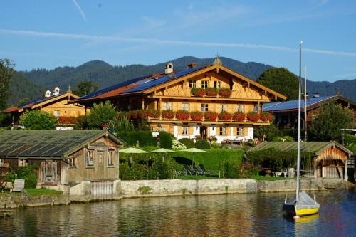 Hotel garni Fischerweber am See