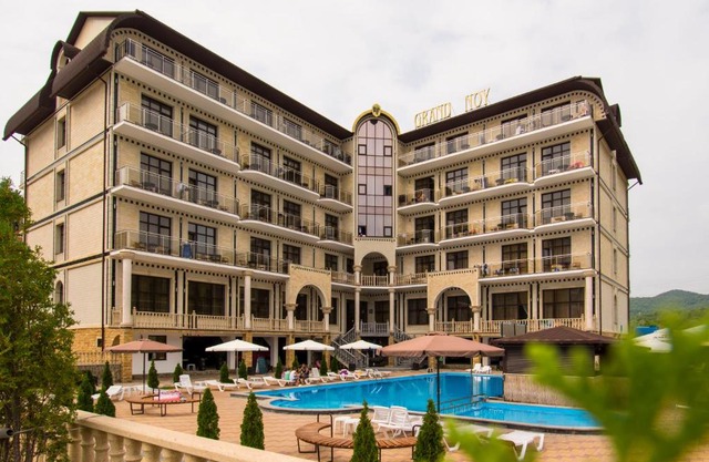 Hotel Grand Noy