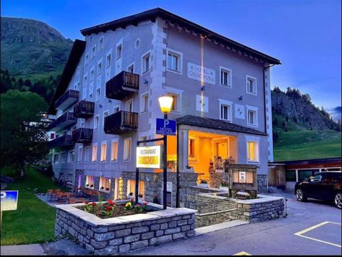 Hotel Grischuna