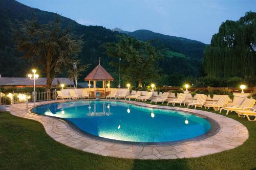 Hotel Hirzer *S
