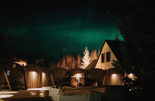 Hotel Hjarðarból