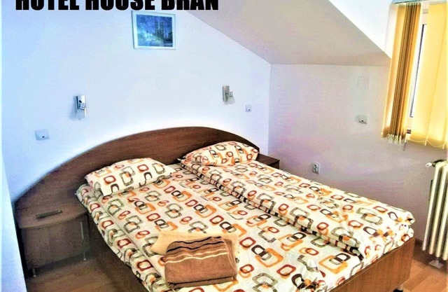 HOTEL HOUSE BRAN 33 (* stars) STRADA GARII 2B BUSTENI
